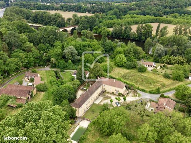 Propriété 20 pièces 790 m²