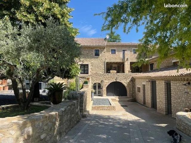 Propriété 20 pièces 730 m²