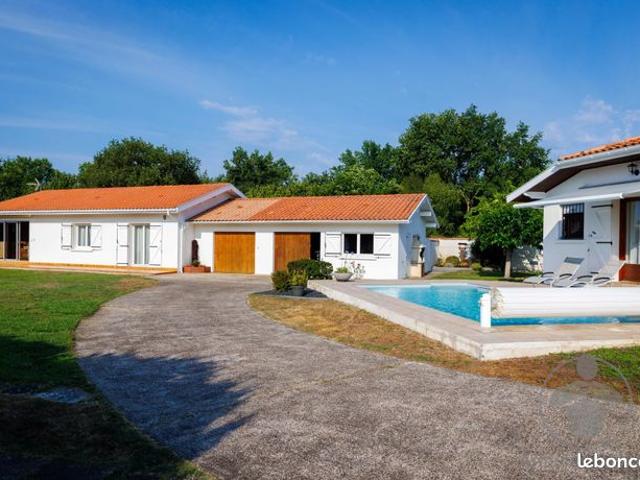 Propriété 214 m² Parentis en Born