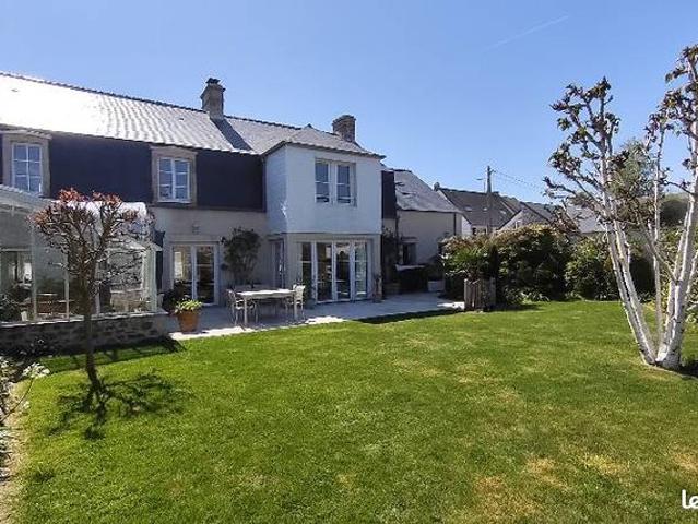 Propriété 212 m² Saint Vaast La Hougue