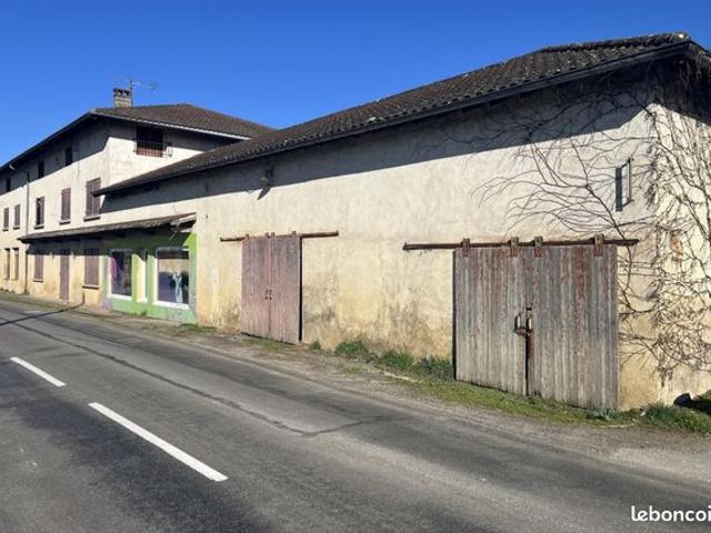 Maison 21 pièces 339 m²