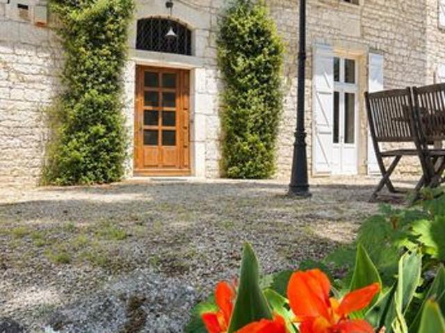 Propriété 21 pièces 420 m²