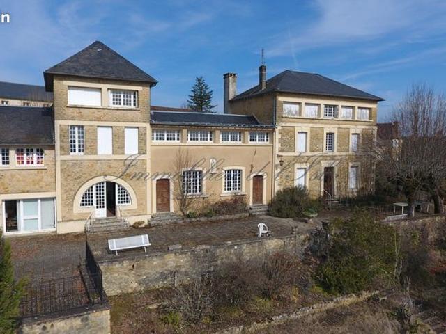 Propriété 21 pièces 550 m²