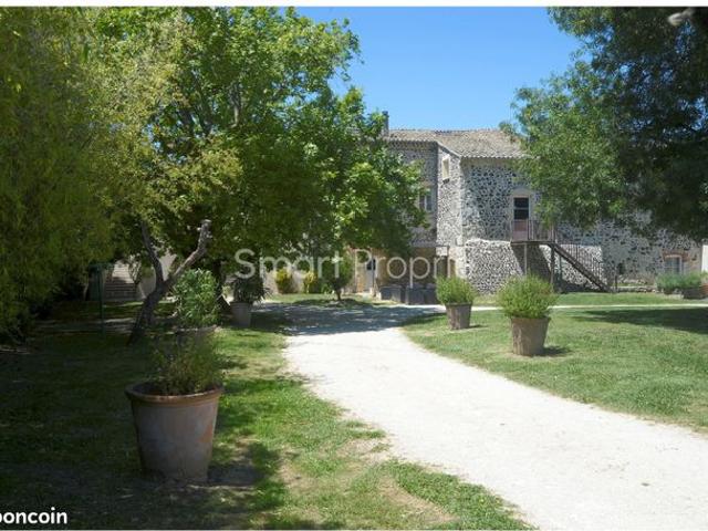 Propriété 21 pièces 570 m²