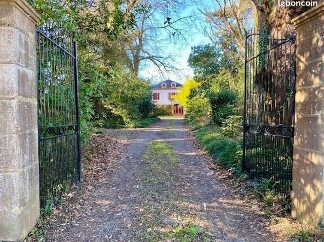 Propriété 21 pièces 500 m²