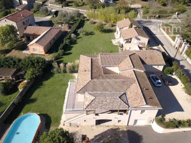PROPRIETE 22 PIECES SUD ARDECHE