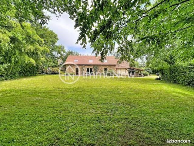 Propriété 22 pièces 455 m²