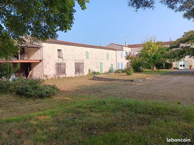 Propriété 22 pièces 500 m²