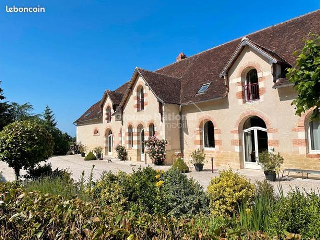 Propriété 22 pièces 600 m²