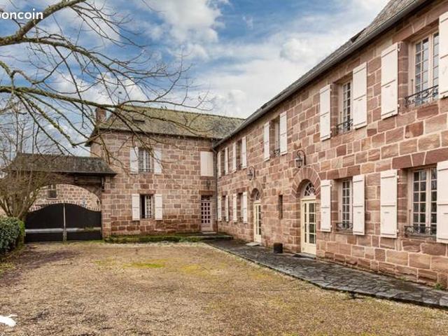 Propriété 24 pièces 1 100 m²