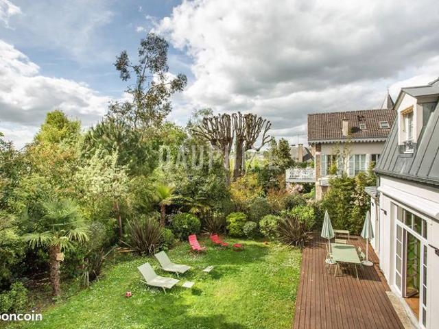 Propriété 255 m² Sèvres