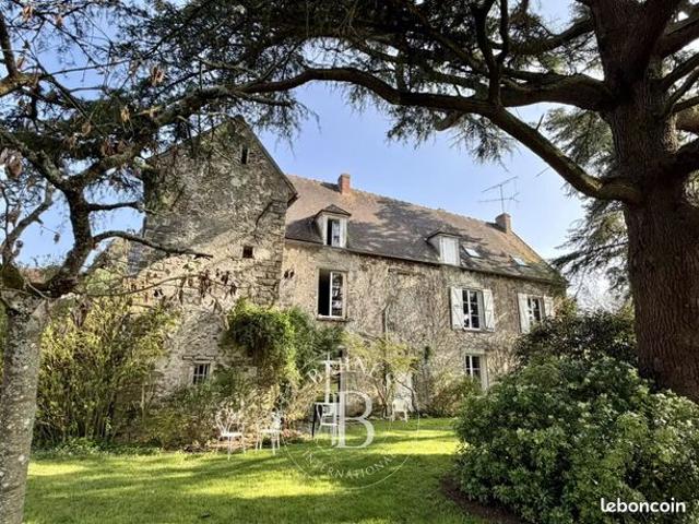 Propriété 25 pièces 700 m²