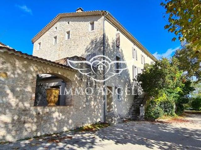 Propriété 25 pièces 729 m²