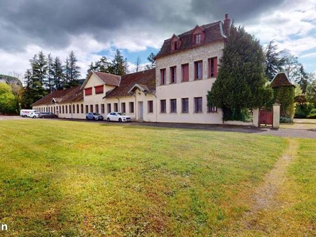 Propriété 27 pièces 764 m²