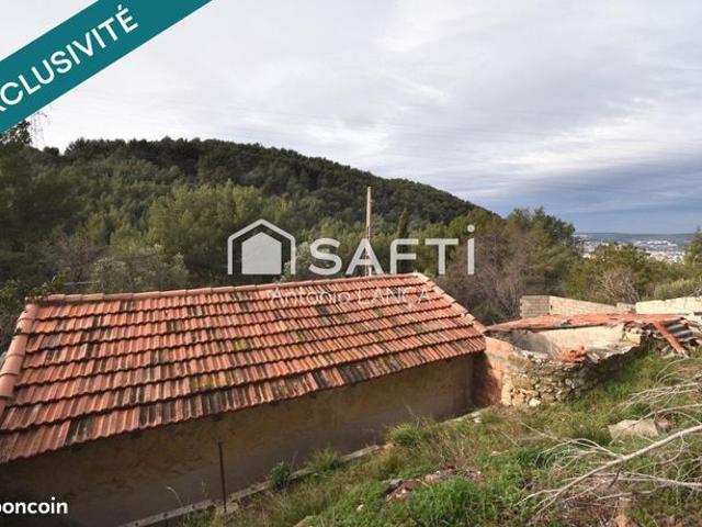 Propriété 2 pièces 65 m²