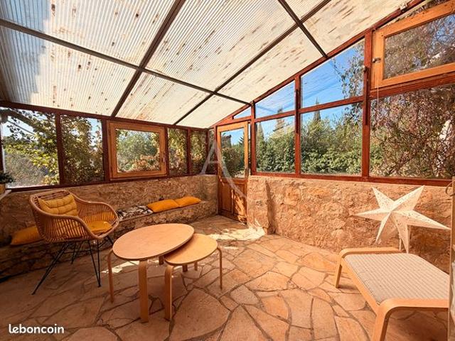 Propriété 2 pièces 66 m²