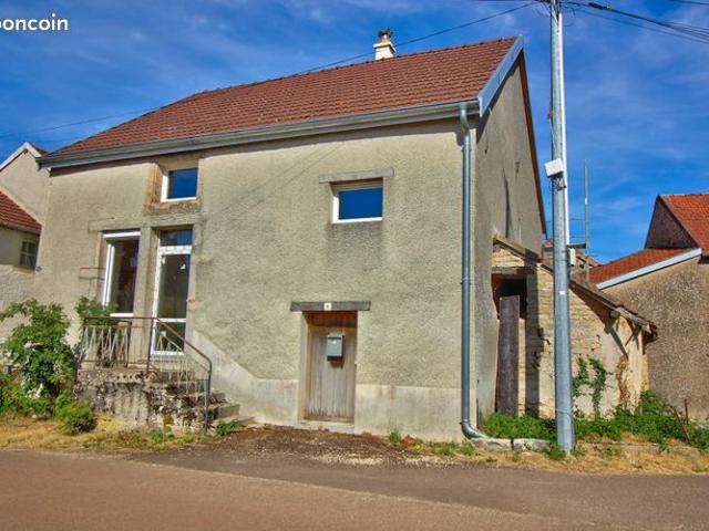 Maison de village 2 pièces 86 m²