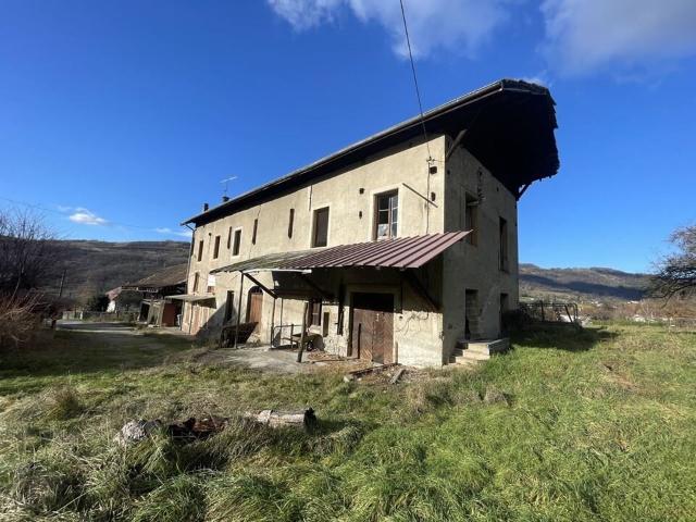 Propriété 300m ²