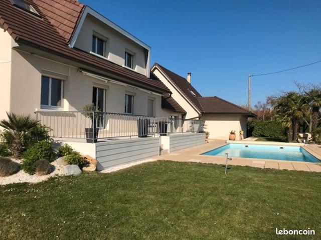 Propriété 301 m² hab. / Parc de 3115 m² / CALME et VUE