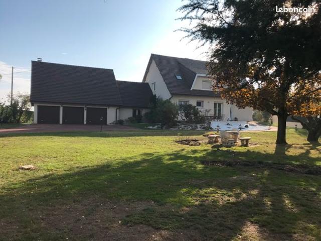 Propriété 301 m² hab. / Parc de 3115 m² / CALME et VUE