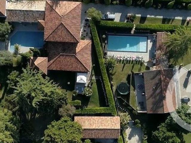 Propriété 30 pièces 695 m²