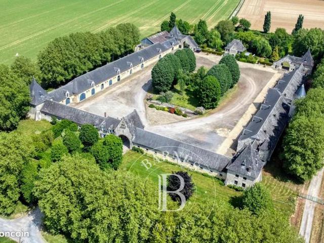 Propriété 383 m² Saint Quentin