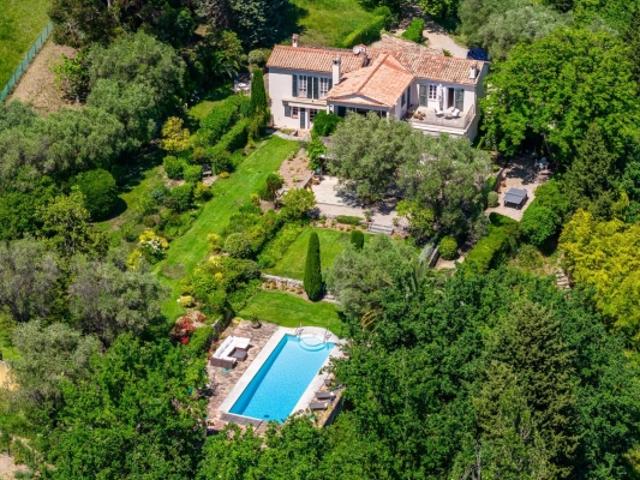 Propriété 7 chambres avec vue sur le golf