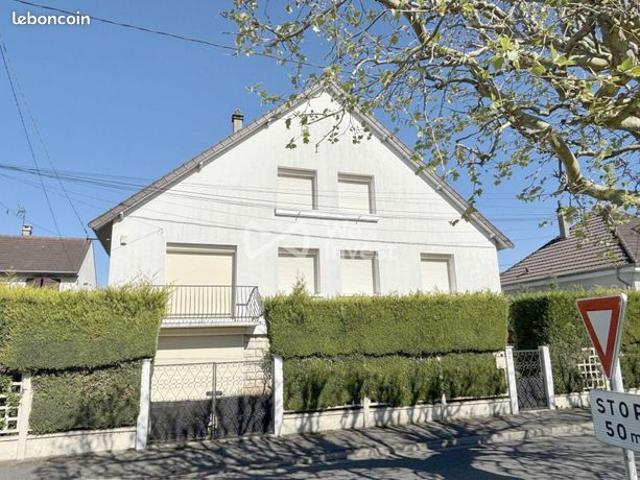 Propriété 7 pièces 105 m²