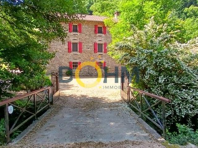 Propriété 7 pièces 106 m²