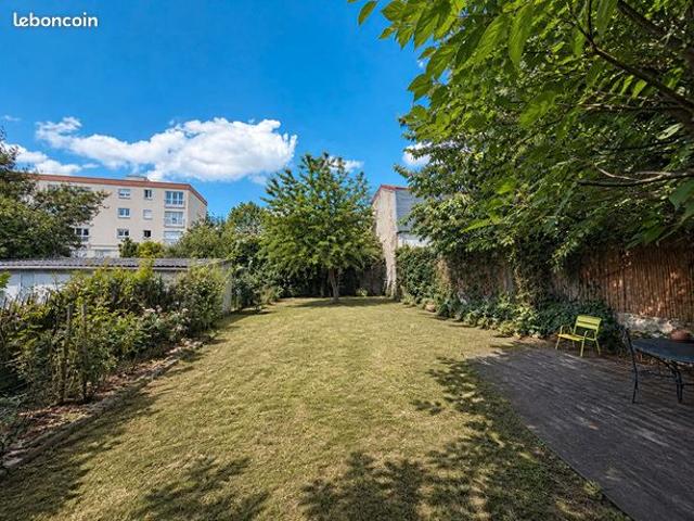 Propriété 7 pièces 107 m²