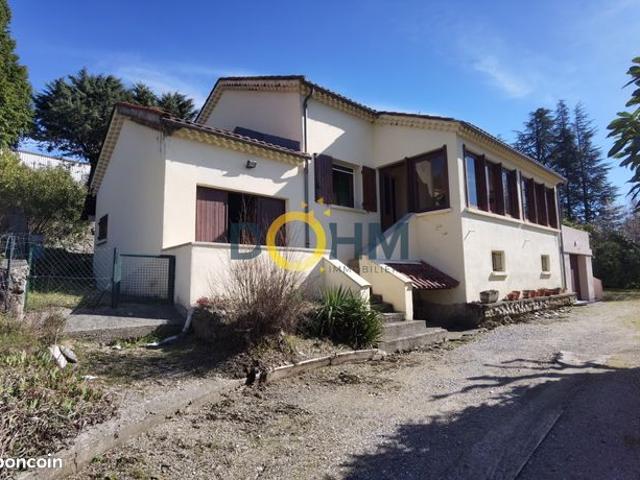 Propriété 7 pièces 109 m²