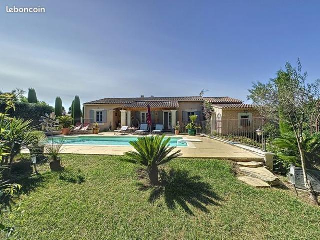 Propriété 7 pièces 100 m²