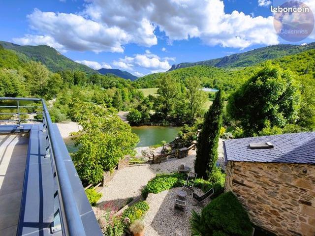 Propriété 7 pièces 100 m²