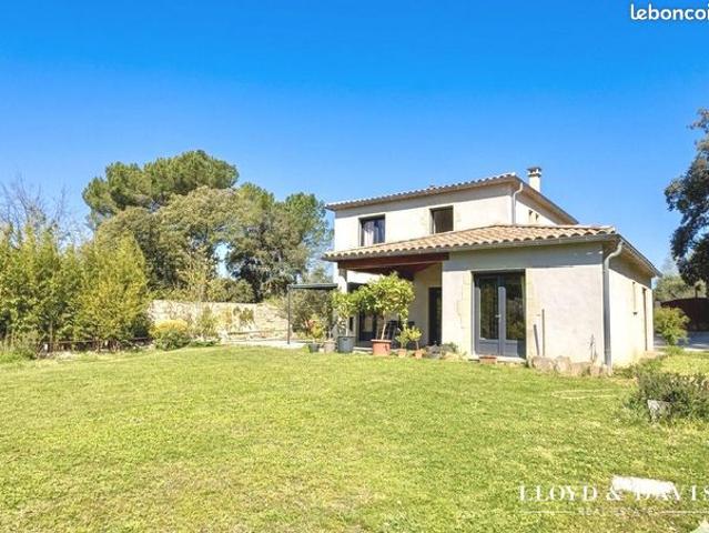 Propriété 7 pièces 124 m²