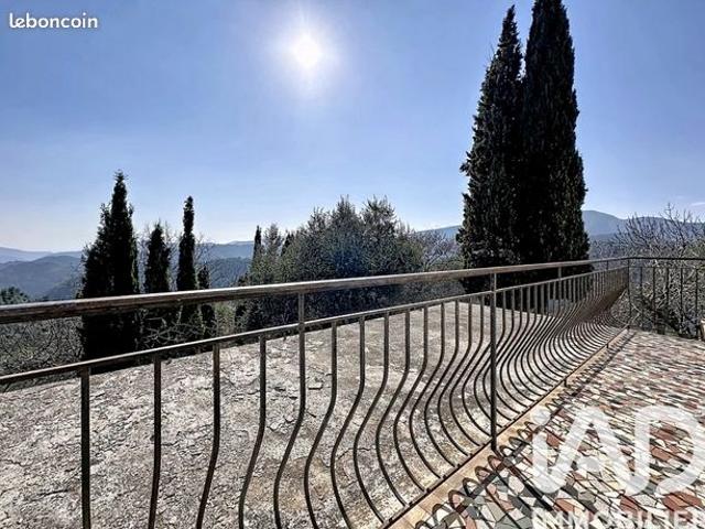 Propriété 7 pièces 125 m²