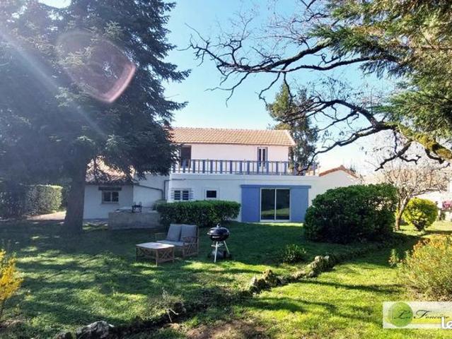 Propriété 7 pièces 125 m²