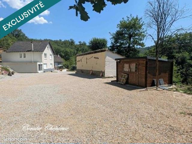 Propriété 7 pièces 127 m²