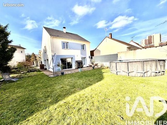 Propriété 7 pièces 128 m²