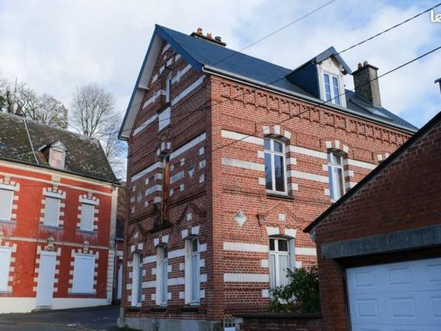 Propriété 7 pièces 129 m²