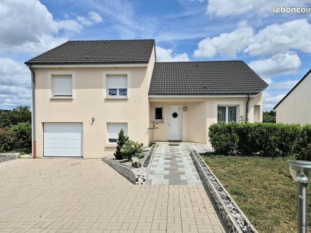 Propriété 7 pièces 121 m²