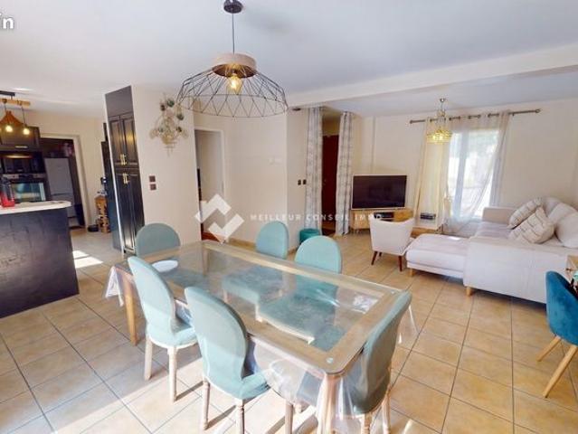Propriété 7 pièces 122 m²