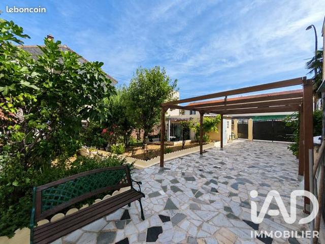 Propriété 7 pièces 135 m²