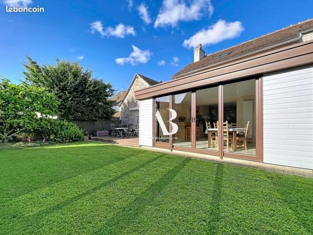 Propriété 7 pièces 136 m²