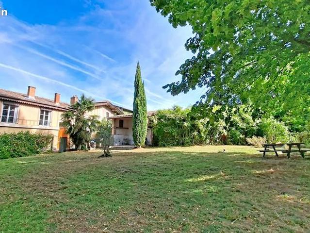Propriété 7 pièces 137 m²