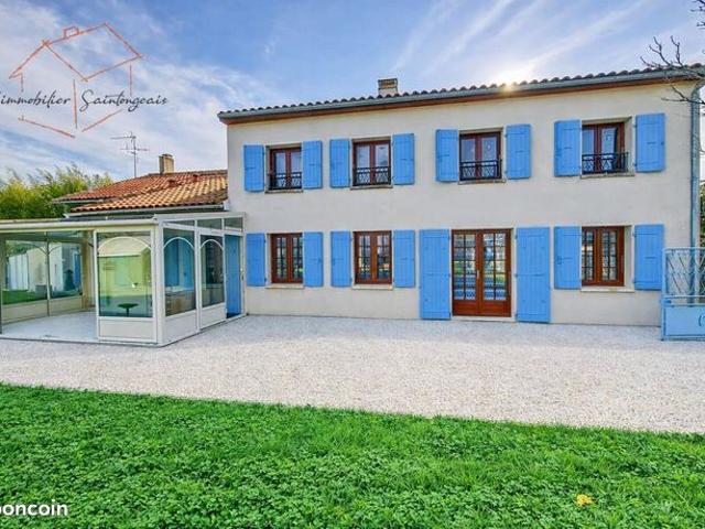 Propriété 7 pièces 138 m²