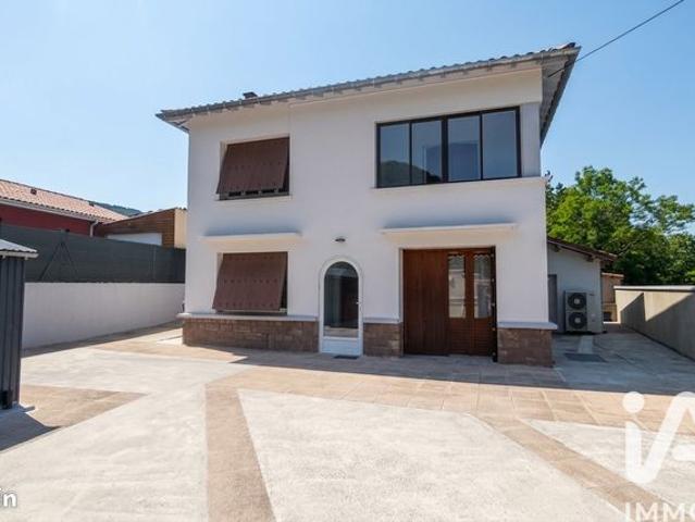 Propriété 7 pièces 130 m²