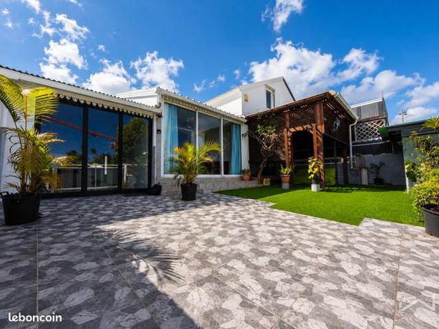 Propriété 7 pièces 130 m²