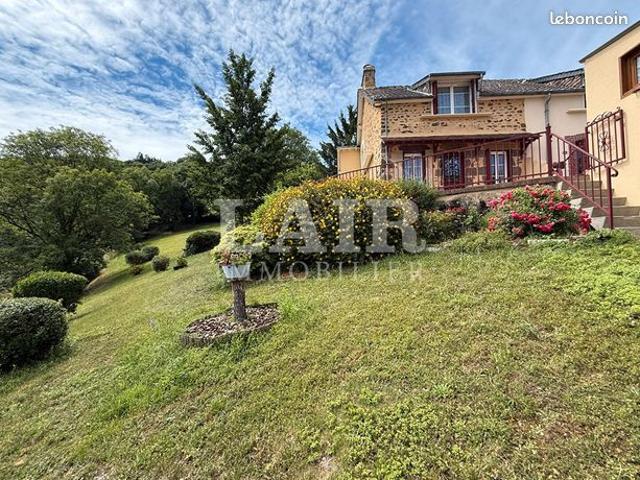 Propriété 7 pièces 130 m²
