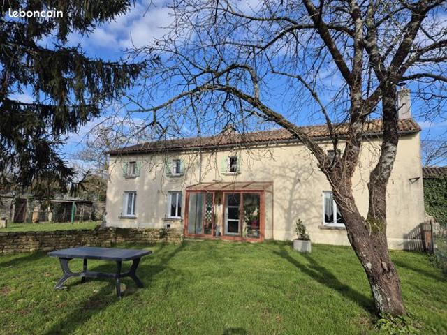 Propriété 7 pièces 130 m²