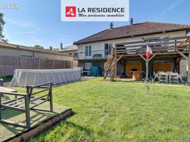 Propriété 7 pièces 131 m²